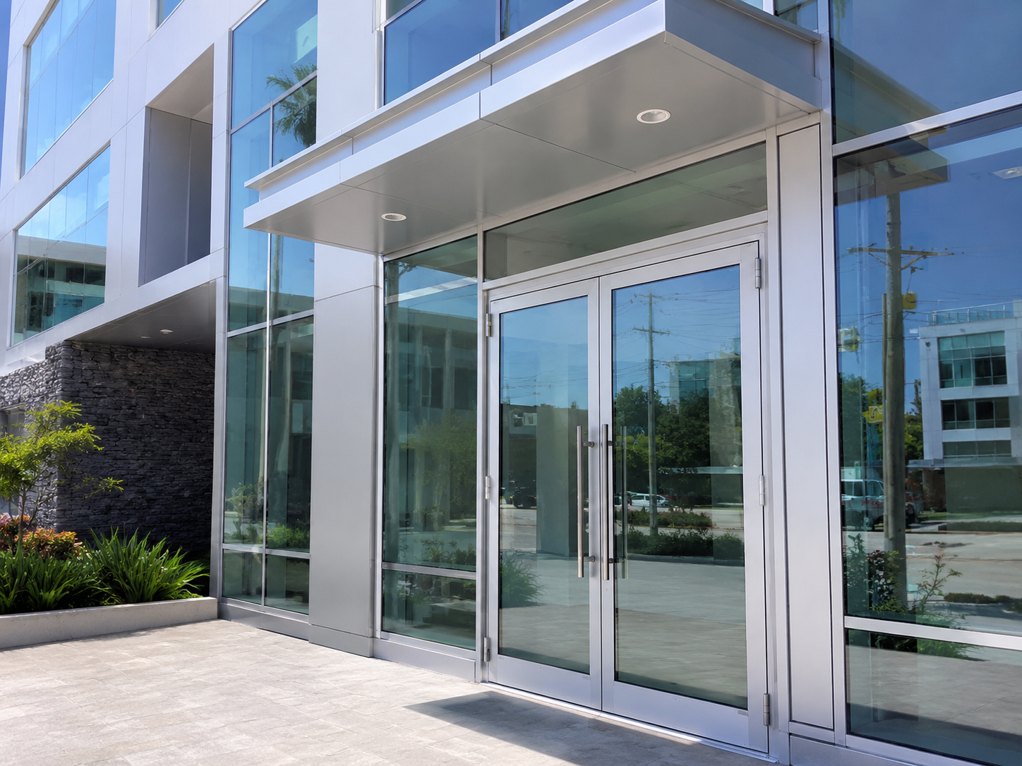 Fachada de vidrio para oficinas